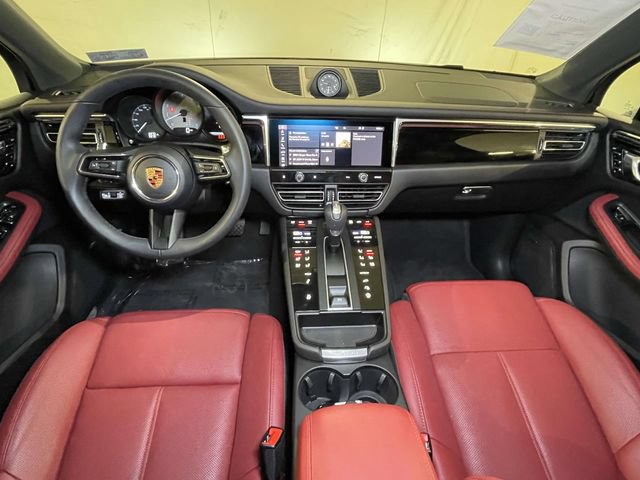 Certified 2026 Porsche Macan S AWD/4WD image 25