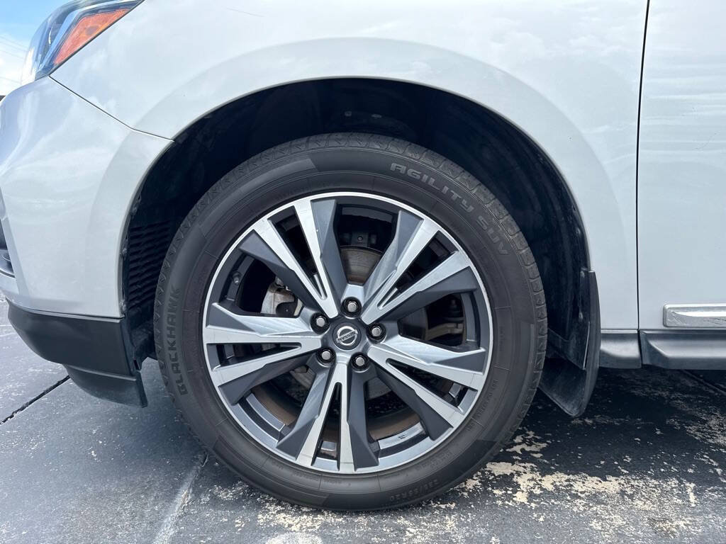Used 2019 Nissan Pathfinder Platinum FWD image 33