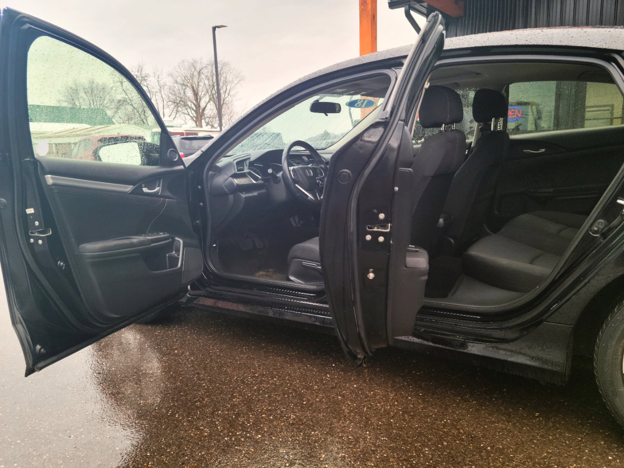 Used 2018 Honda Civic EX-T image 7