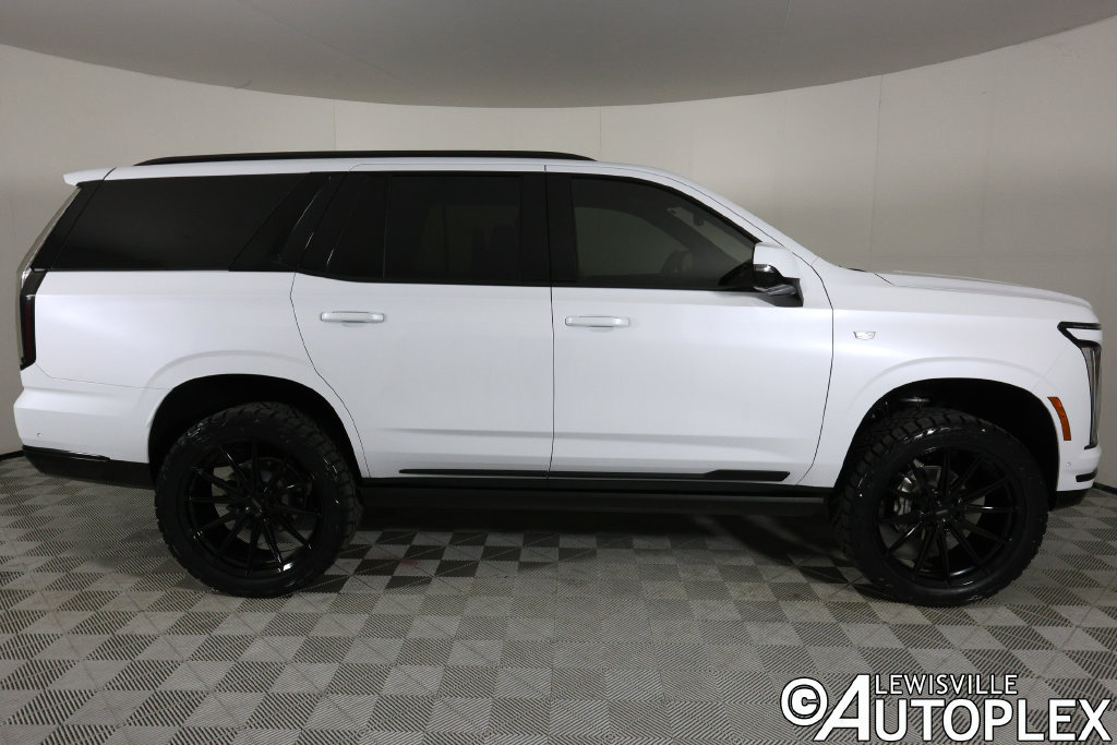 Used 2026 Cadillac Escalade Sport w/ LPO, ONYX Package AWD/4WD image 4