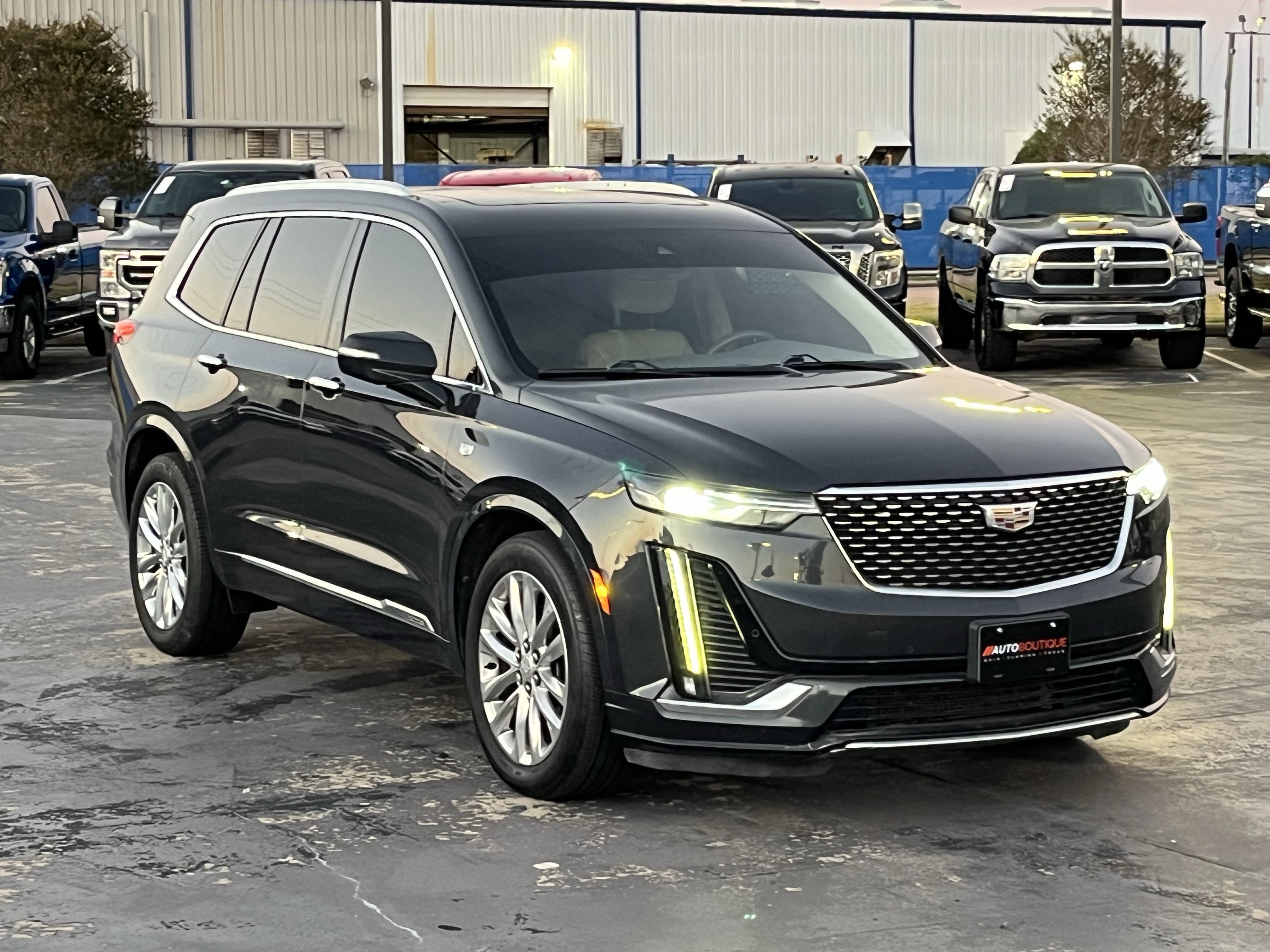 Used 2021 Cadillac XT6 Premium Luxury FWD image 5