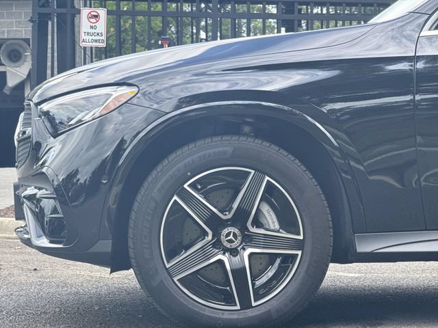 Used 2026 Mercedes-Benz GLC 300 4MATIC image 11