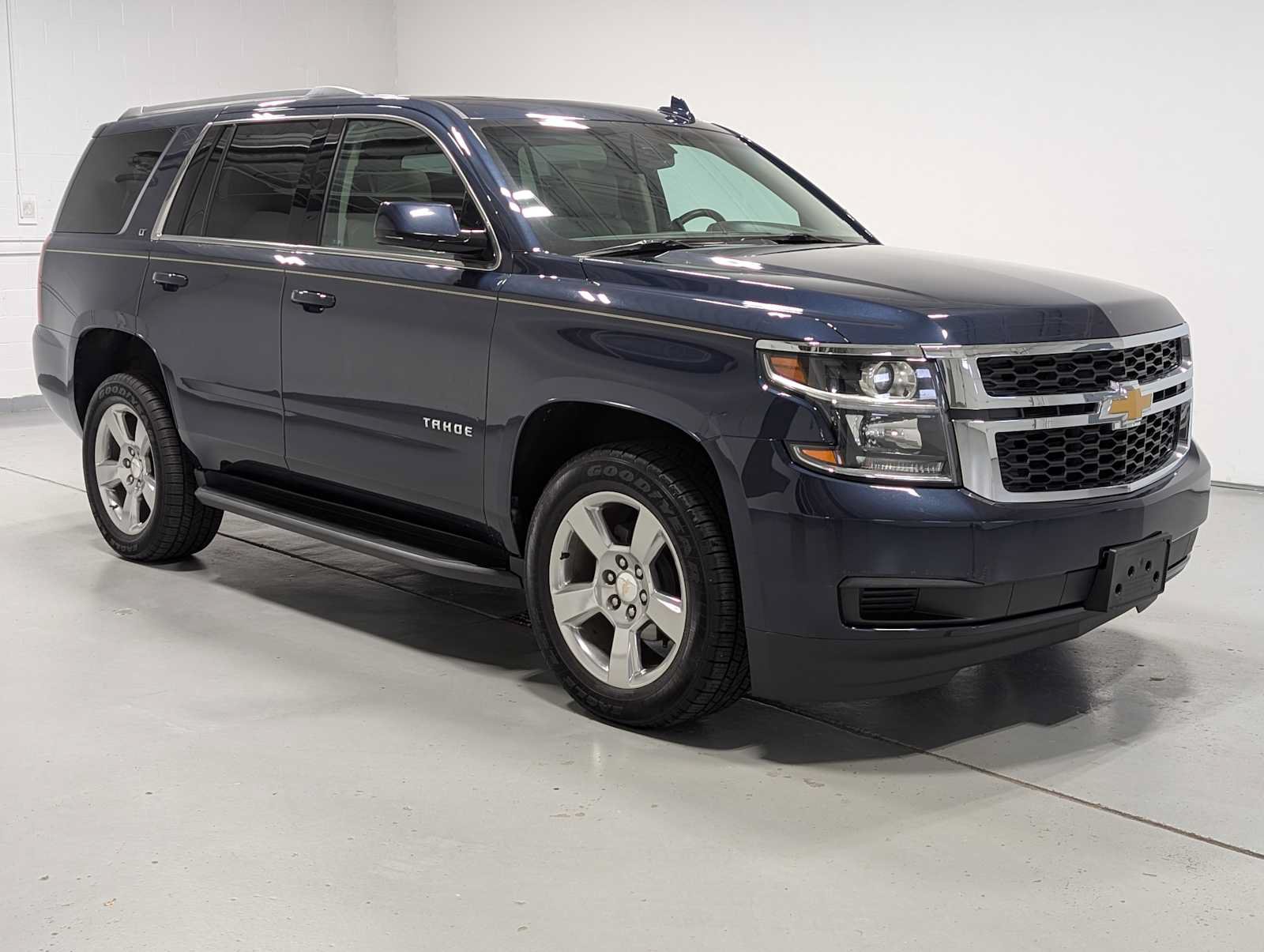 Used 2019 Chevrolet Tahoe LT AWD/4WD image 6