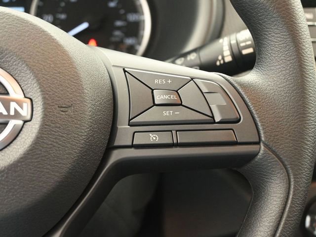 New 2025 Nissan Kicks Play S image 28