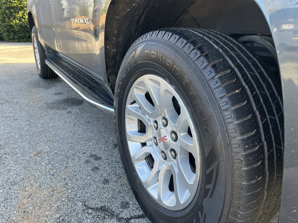 Used 2020 GMC Yukon XL SLT w/ Open Road Package image 12