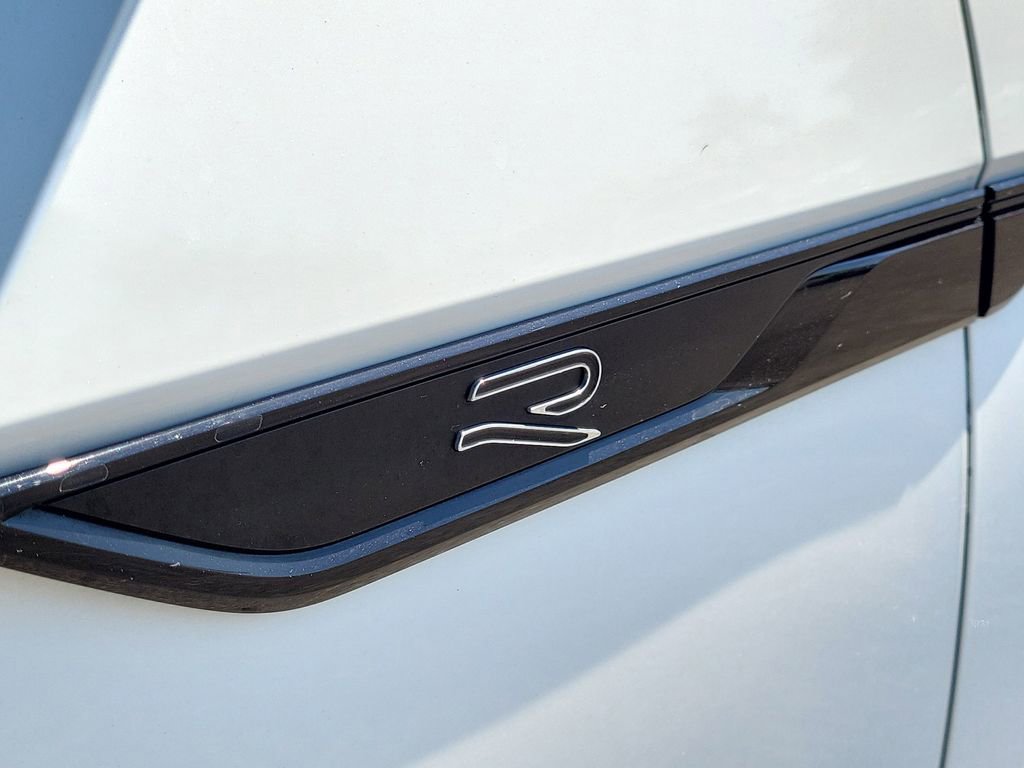 Used 2023 Volkswagen Atlas SEL R-Line image 6