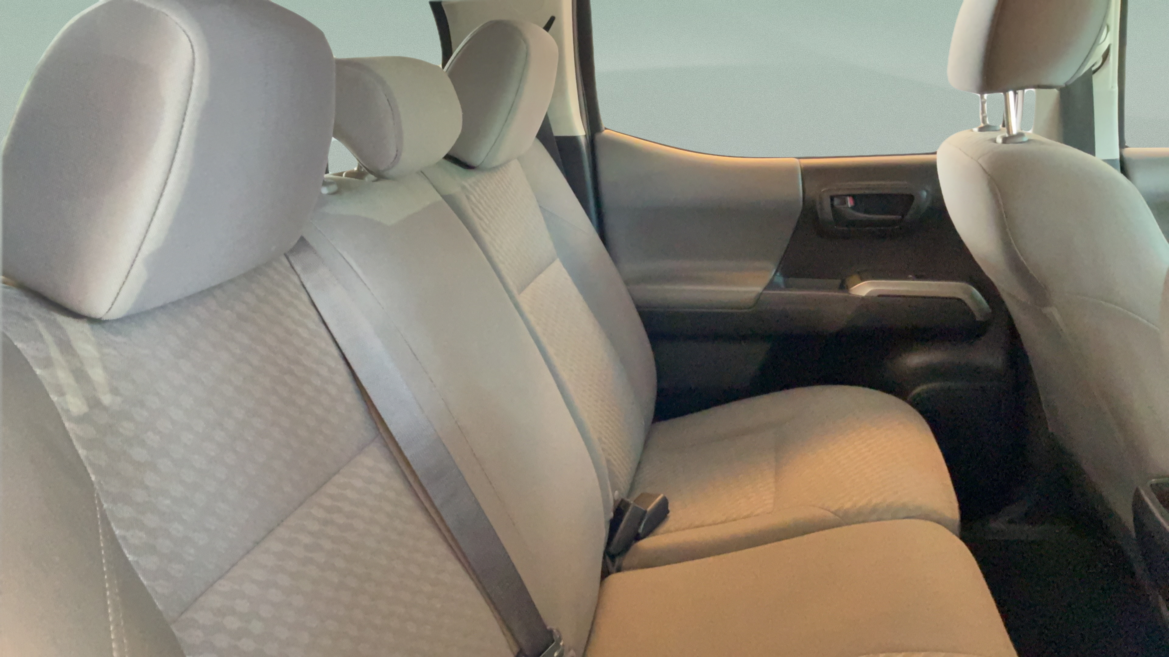 Used 2021 Toyota Tacoma SR5 RWD image 30