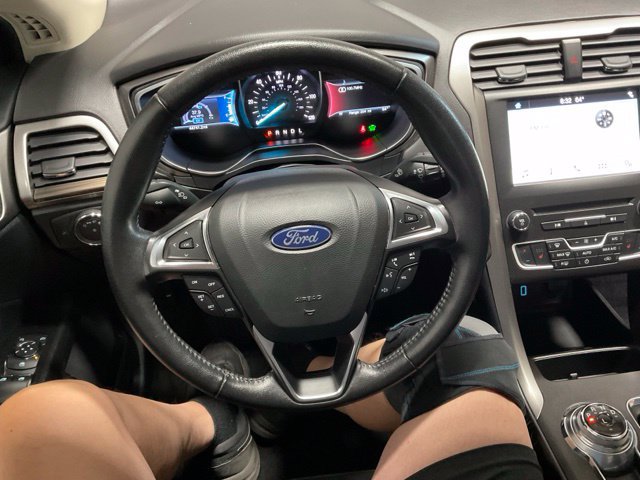 Used 2018 Ford Fusion Energi SE FWD image 31