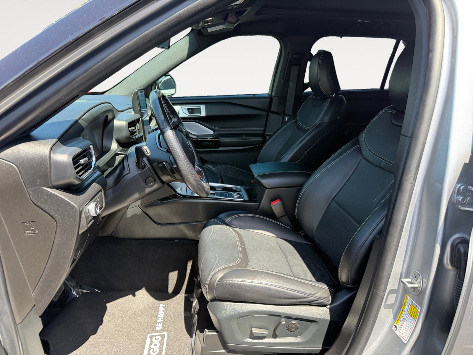 Used 2021 Ford Explorer ST w/ Equipment Group 401A AWD/4WD image 10