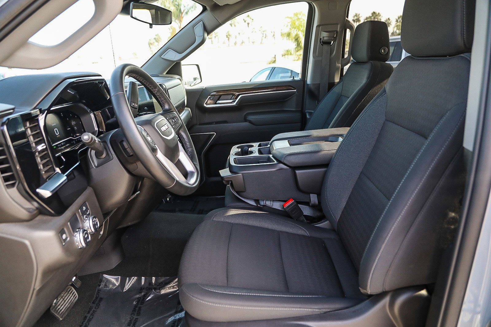 Used 2024 GMC Sierra 1500 Elevation image 17