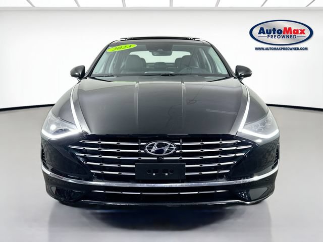 Used 2023 Hyundai Sonata Limited FWD image 2