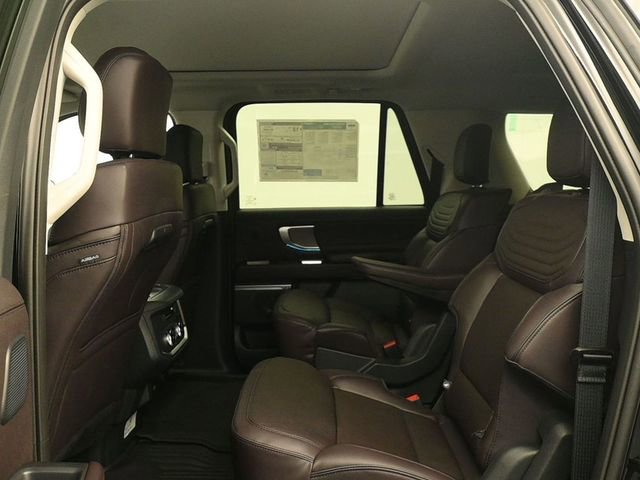 New 2025 Ford Expedition Max Platinum w/ Platinum Ultimate Package image 10