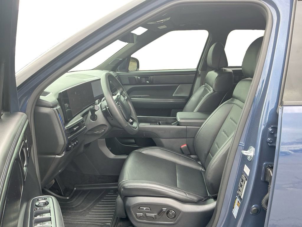 Used 2025 Hyundai Santa Fe Calligraphy image 14