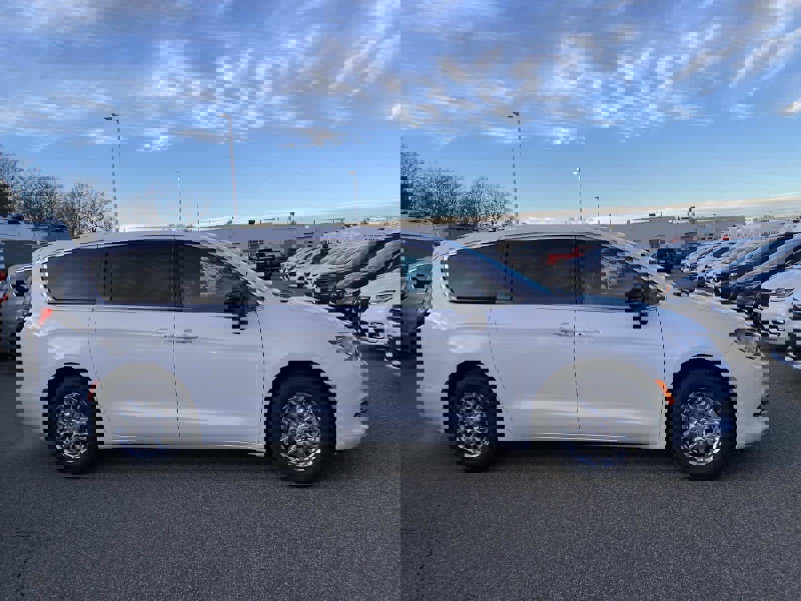 New 2026 Chrysler Voyager LX image 2