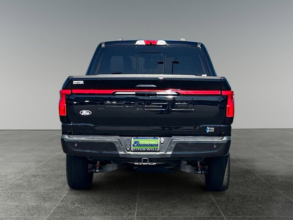 Used 2024 Ford F150 Lightning Platinum AWD/4WD image 8