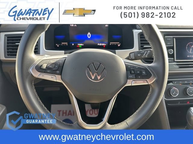 Used 2022 Volkswagen Atlas Cross Sport SE AWD/4WD image 16