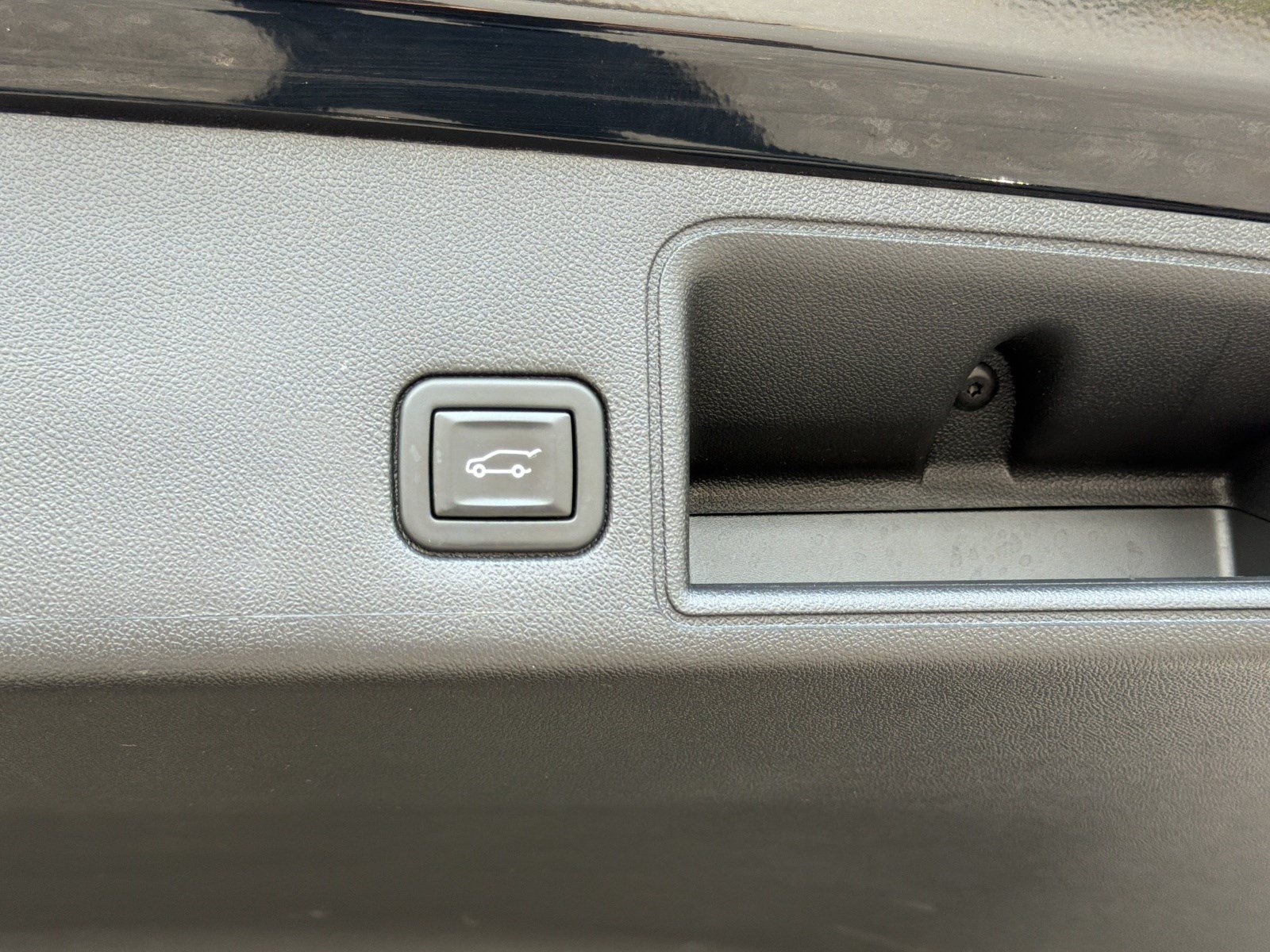 Used 2021 GMC Terrain SLT w/ Infotainment Package II FWD image 19
