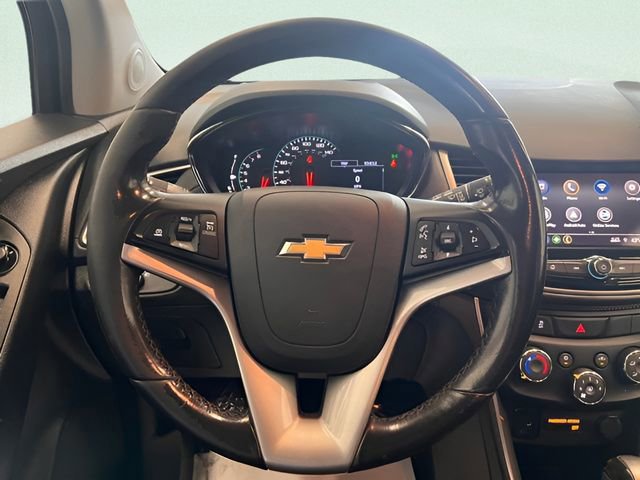 Used 2020 Chevrolet Trax LT w/ Driver Confidence Package AWD/4WD image 17