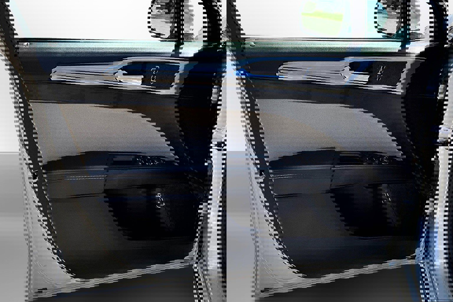 Used 2017 Ford Fusion S image 25