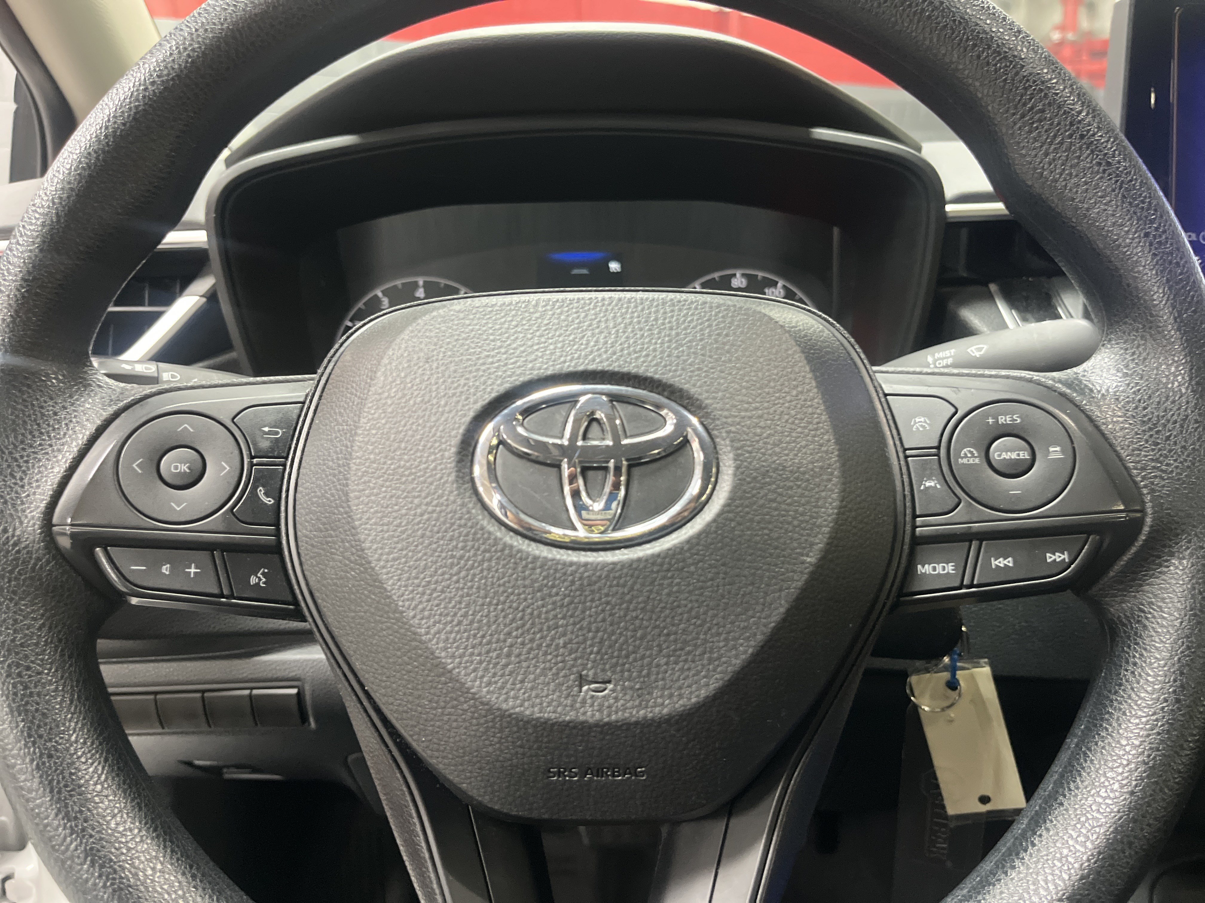 Used 2023 Toyota Corolla LE FWD image 18