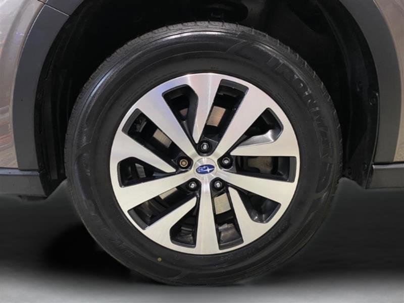 Used 2021 Subaru Outback Premium image 7