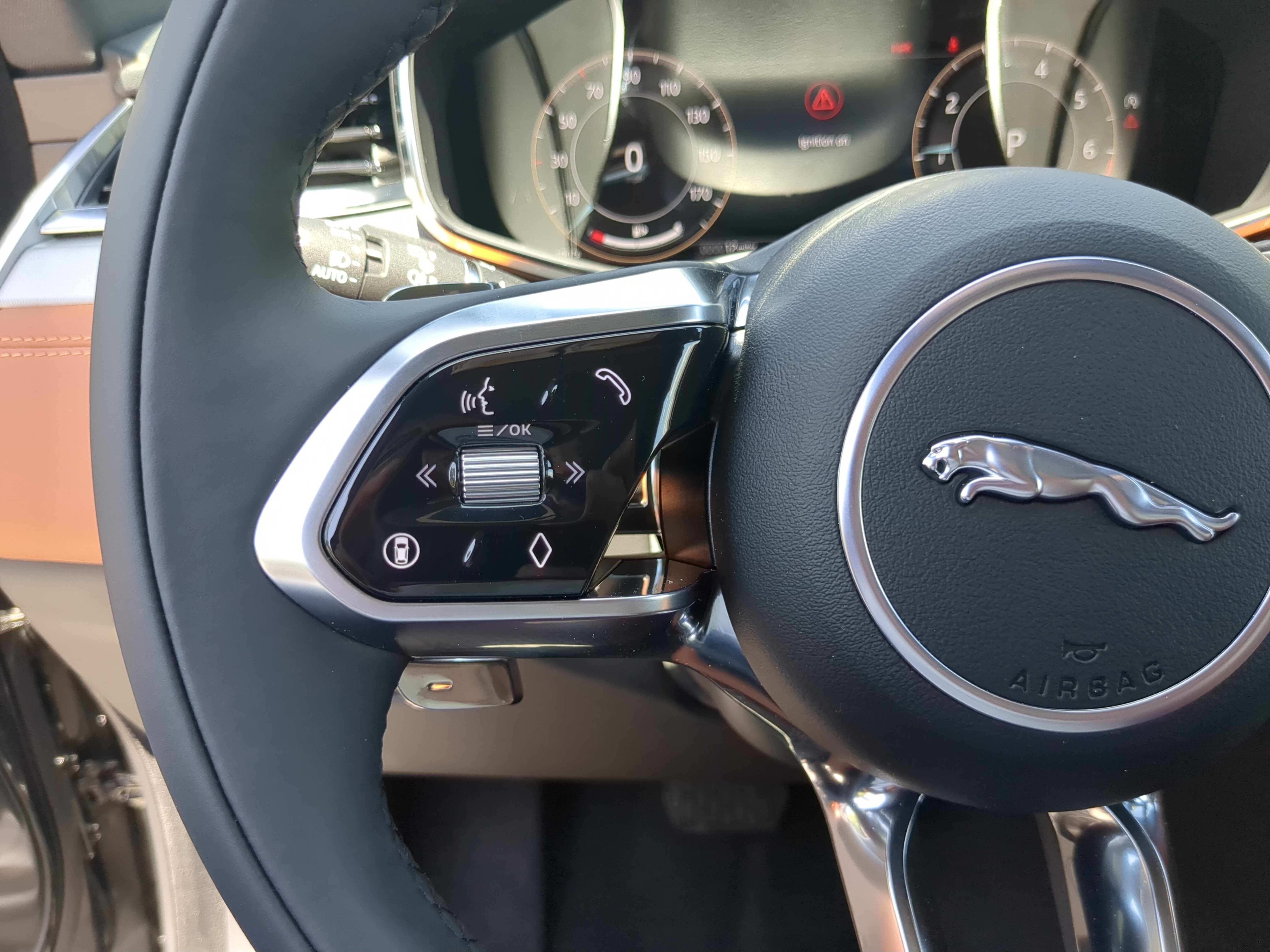 New 2026 Jaguar F-PACE R-Dynamic S image 30