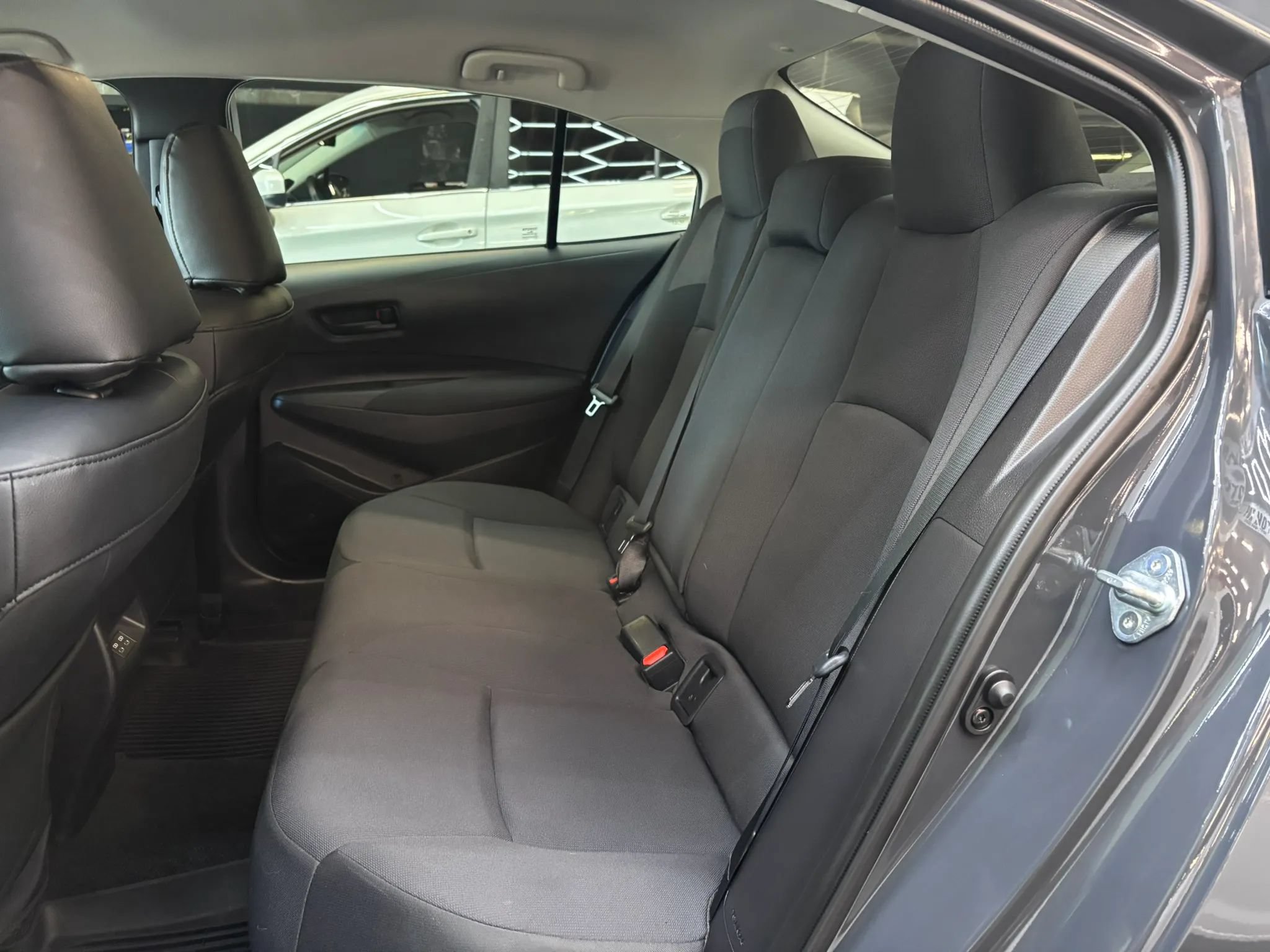 Used 2024 Toyota Corolla LE FWD image 14