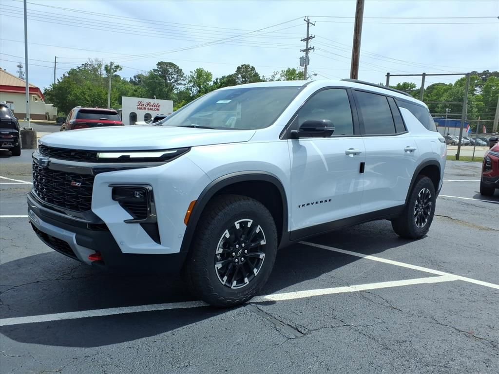 New 2026 Chevrolet Traverse Z71 w/ Enhanced Driving Package AWD/4WD image 8