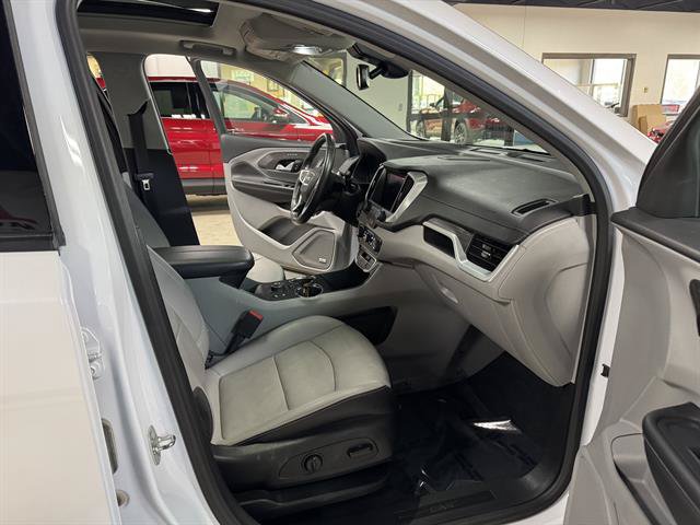 Certified 2022 GMC Terrain SLT w/ Infotainment Package II AWD/4WD image 11