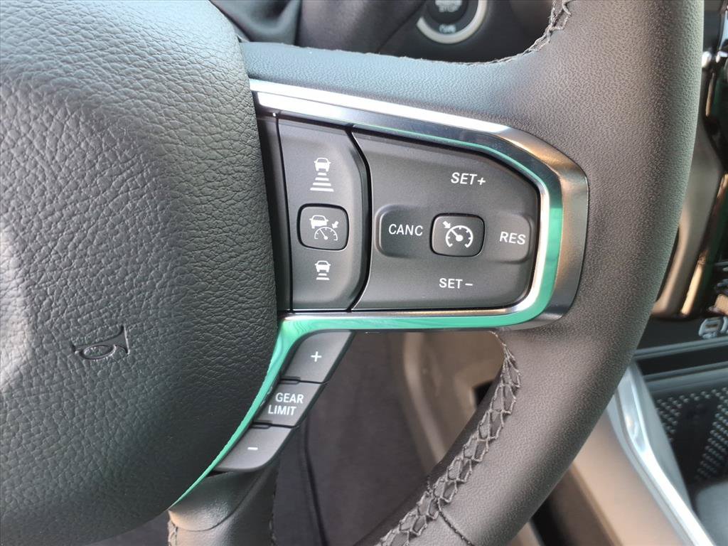 New 2026 RAM 2500 Laramie AWD/4WD image 27