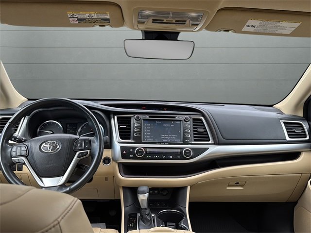 Certified 2018 Toyota Highlander XLE image 19
