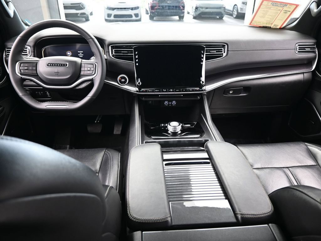 Used 2024 Jeep Wagoneer 2WD image 41