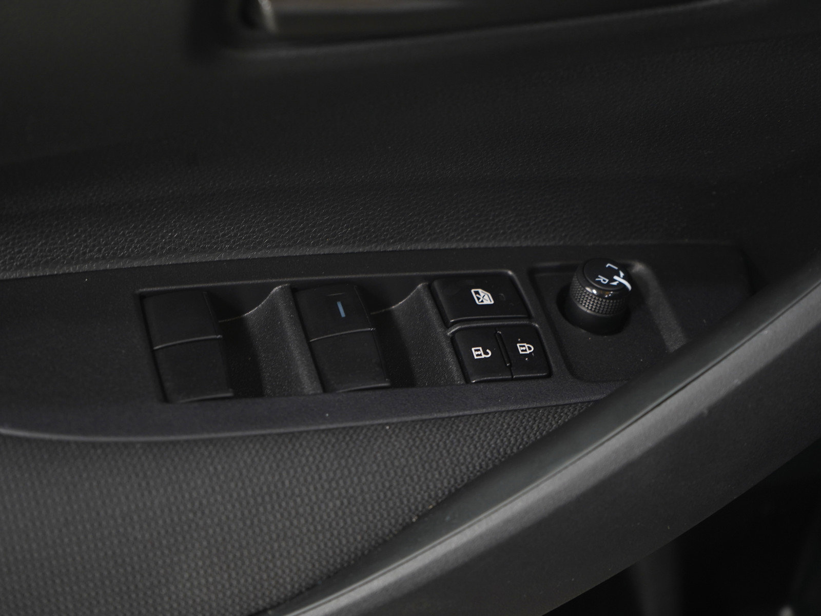 Used 2023 Toyota Corolla LE FWD image 19