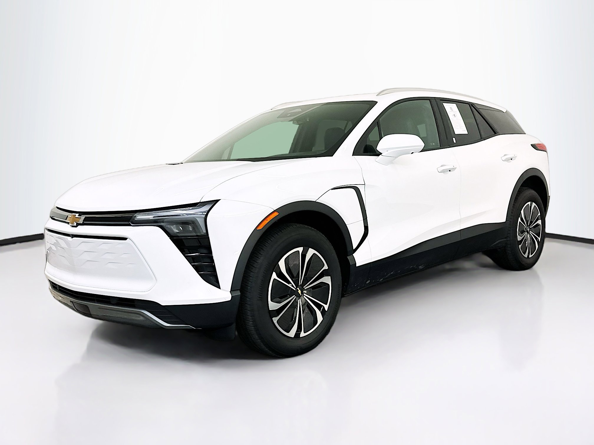 Used 2024 Chevrolet Blazer EV LT image 3