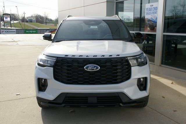 New 2026 Ford Explorer ST-Line w/ ST-Line Street Pack image 6