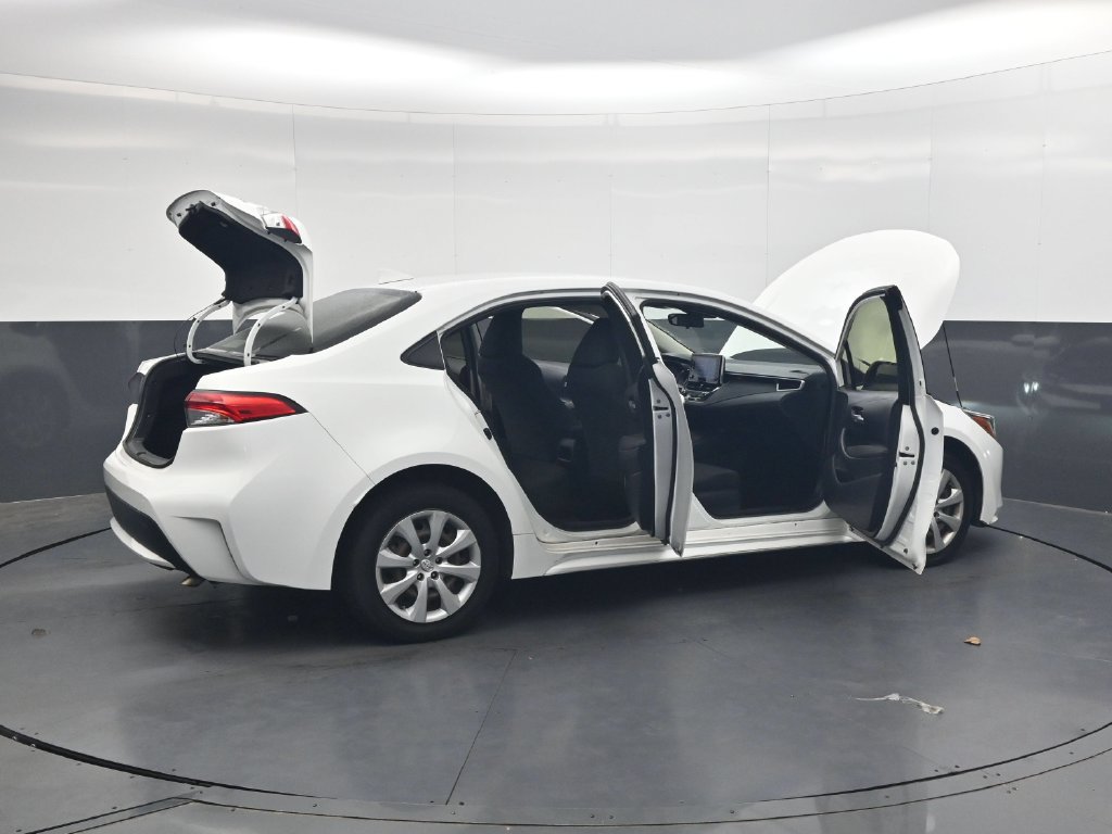 Used 2020 Toyota Corolla LE FWD image 38