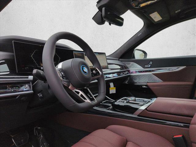 New 2026 BMW 750e xDrive video 3