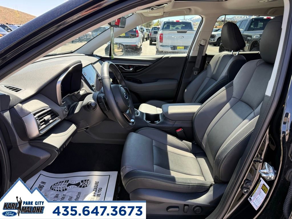 Used 2025 Subaru Outback Onyx Edition AWD/4WD image 13