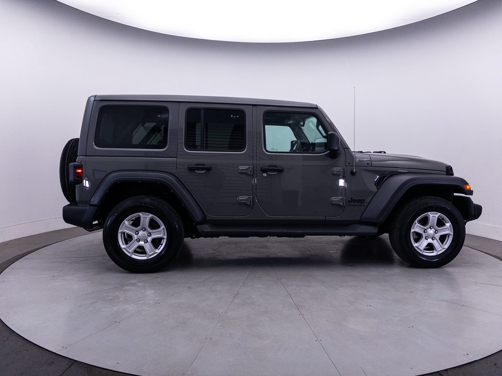Used 2023 Jeep Wrangler Unlimited Sport w/ Sun And Sound Package AWD/4WD image 41
