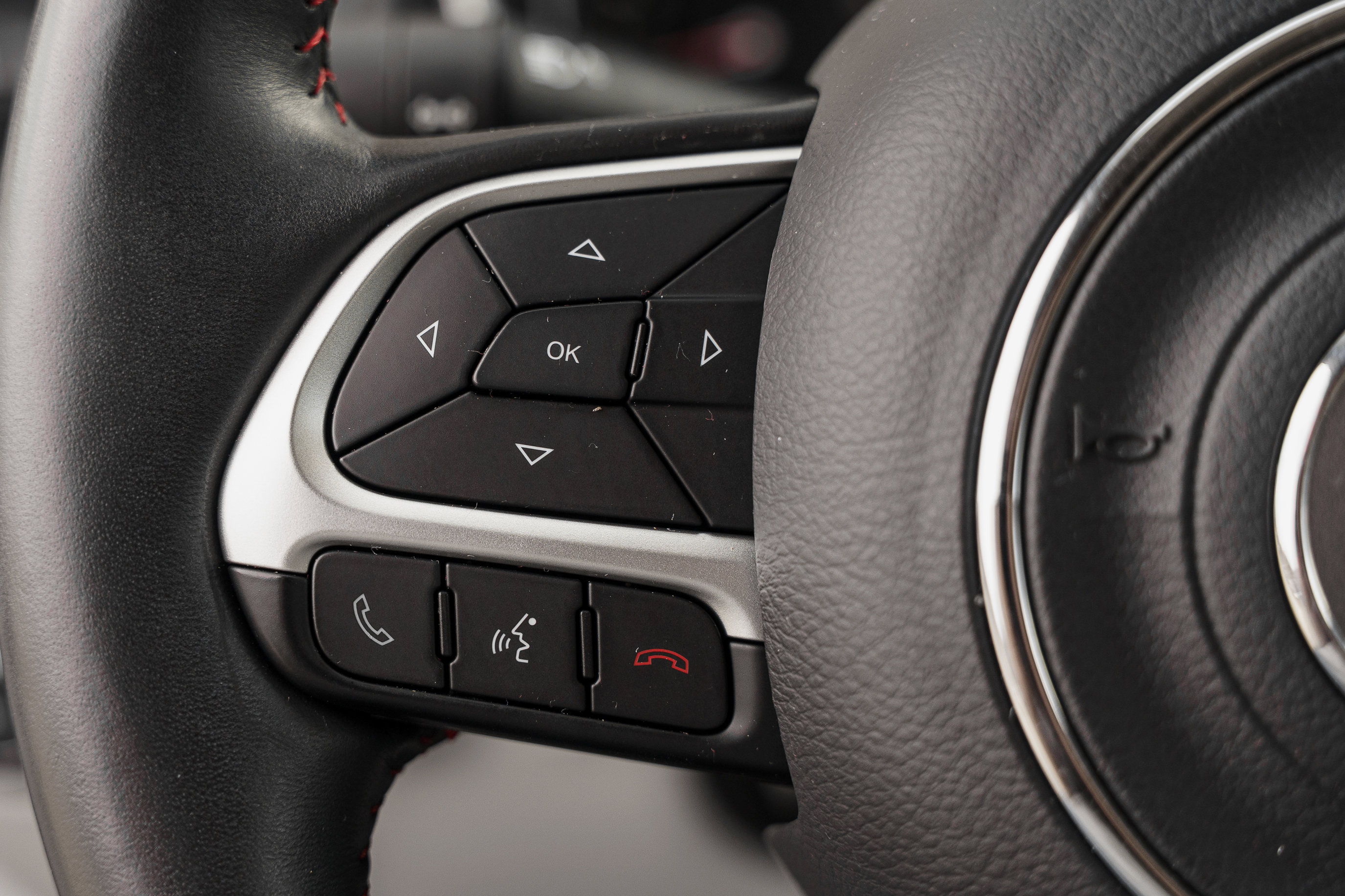 Used 2018 Jeep Compass Limited w/ Trailer Tow Group image 14