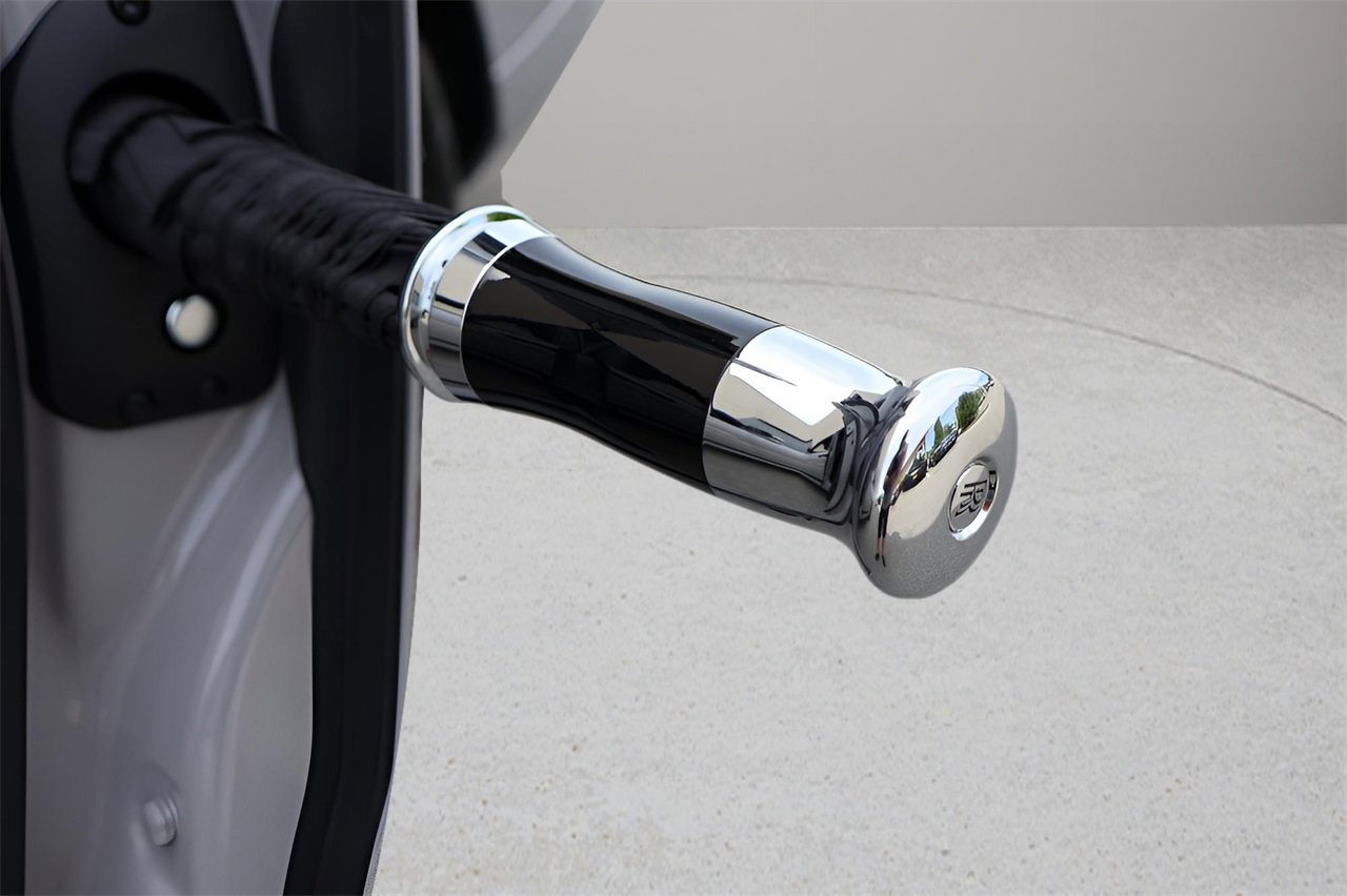 New 2026 Rolls-Royce Cullinan Black Badge image 16