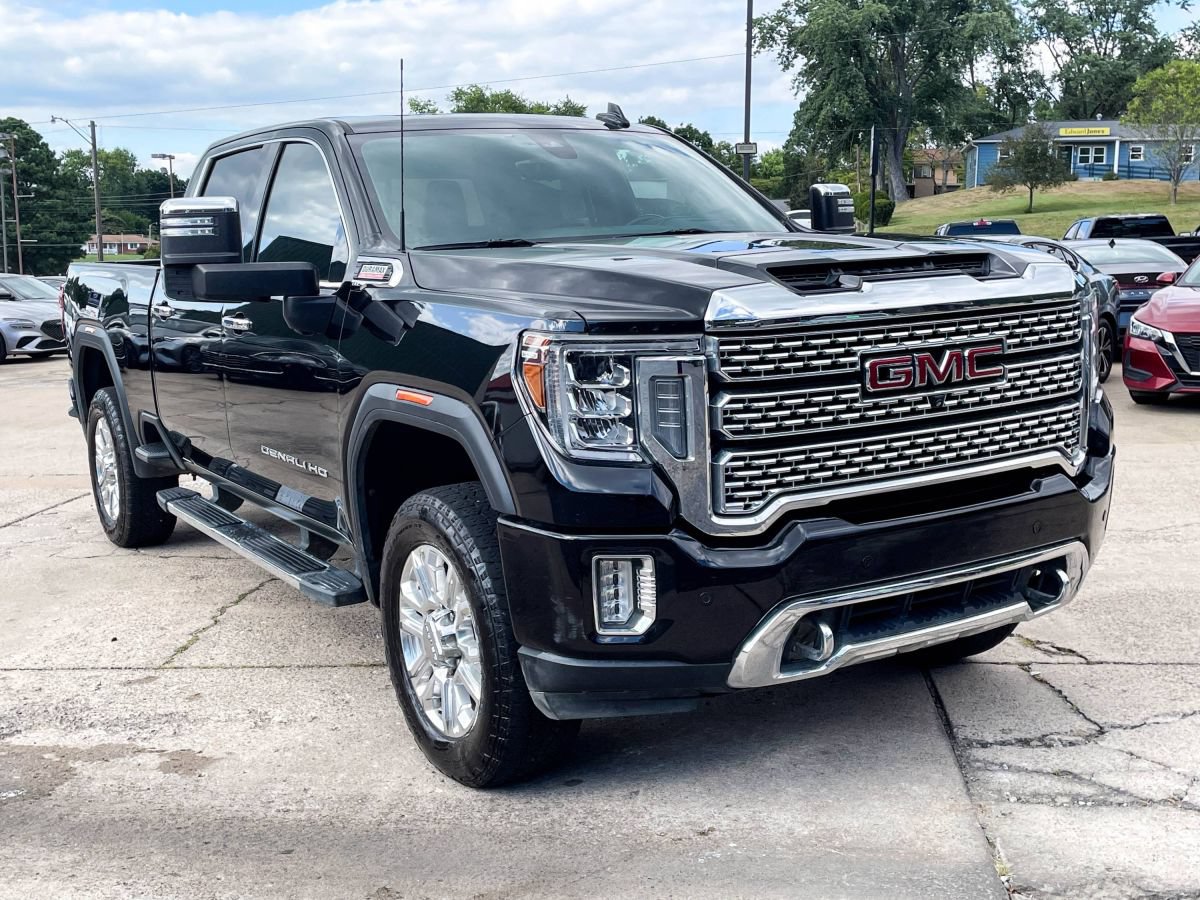 Used 2021 GMC Sierra 3500 Denali w/ Denali Ultimate Package AWD/4WD image 2