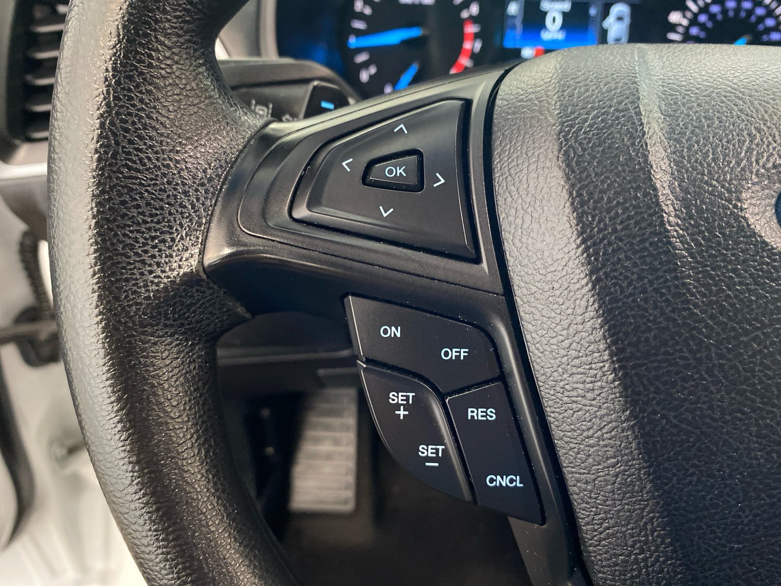 Used 2020 Ford Edge SE AWD/4WD image 19