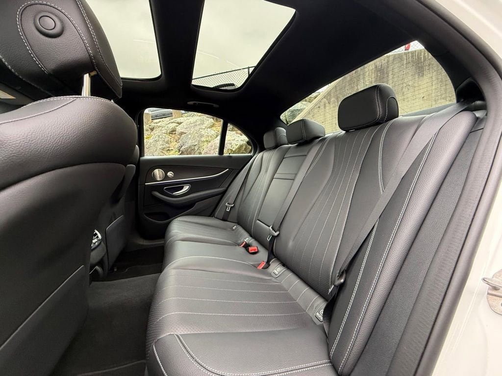 Used 2023 Mercedes-Benz E 350 4MATIC Sedan image 20