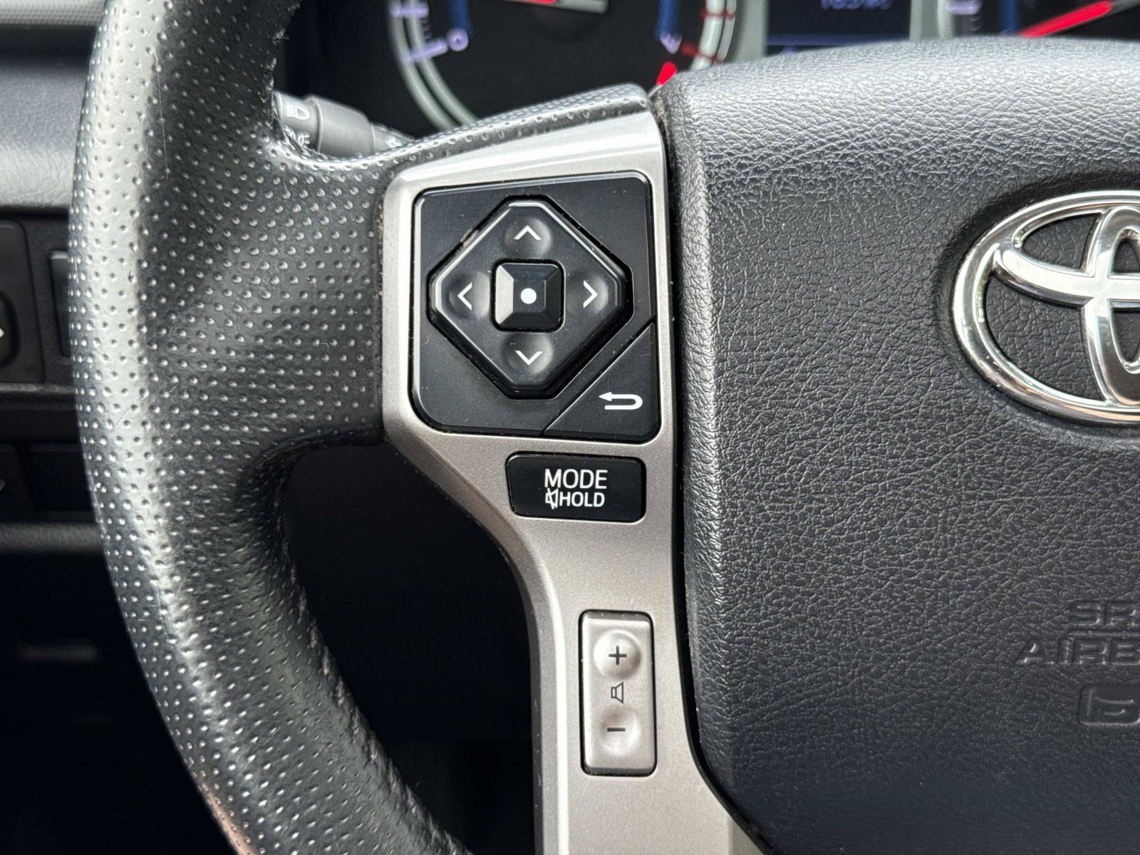 Used 2019 Toyota 4Runner Limited AWD/4WD image 15