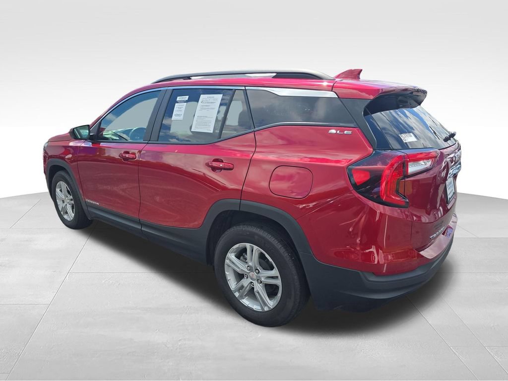 Used 2024 GMC Terrain SLE w/ Driver Convenience Package FWD image 6