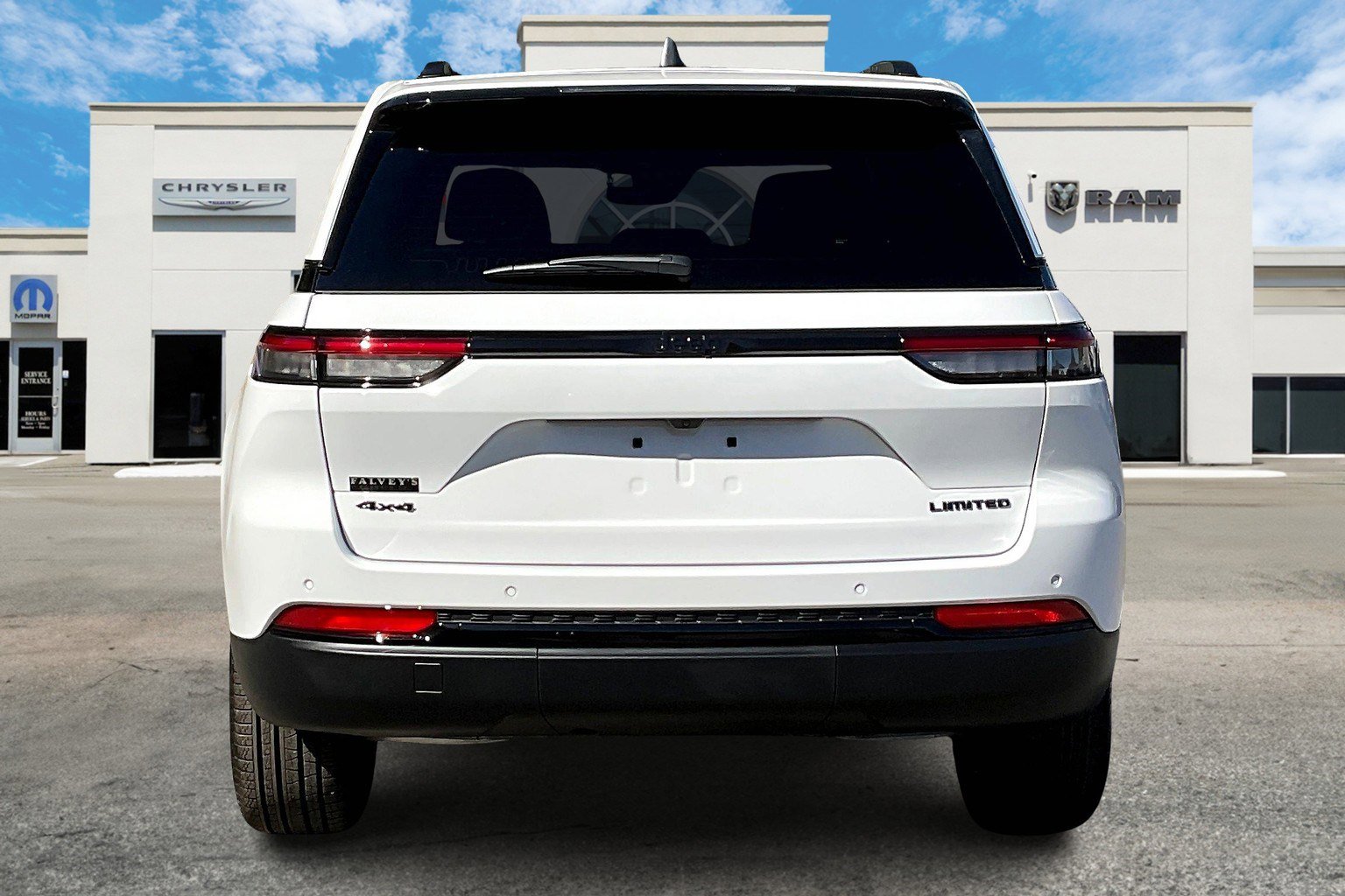 New 2025 Jeep Grand Cherokee Limited image 4