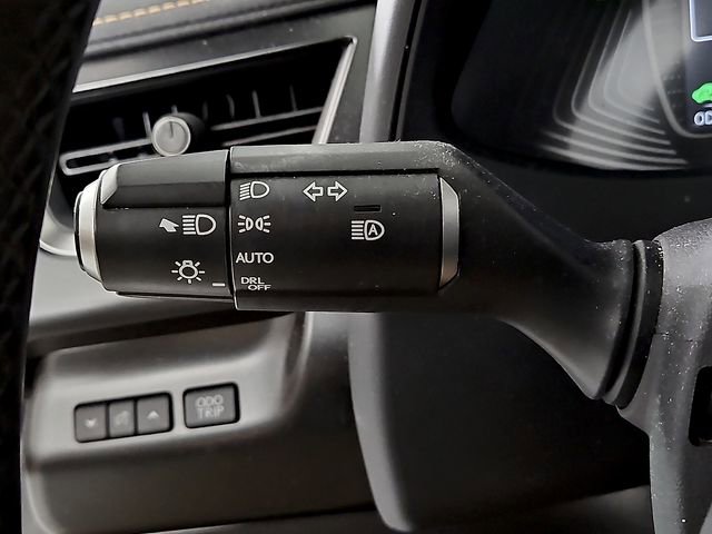 Used 2023 Lexus UX 250h FWD w/ Accessory Package (Z2) image 26