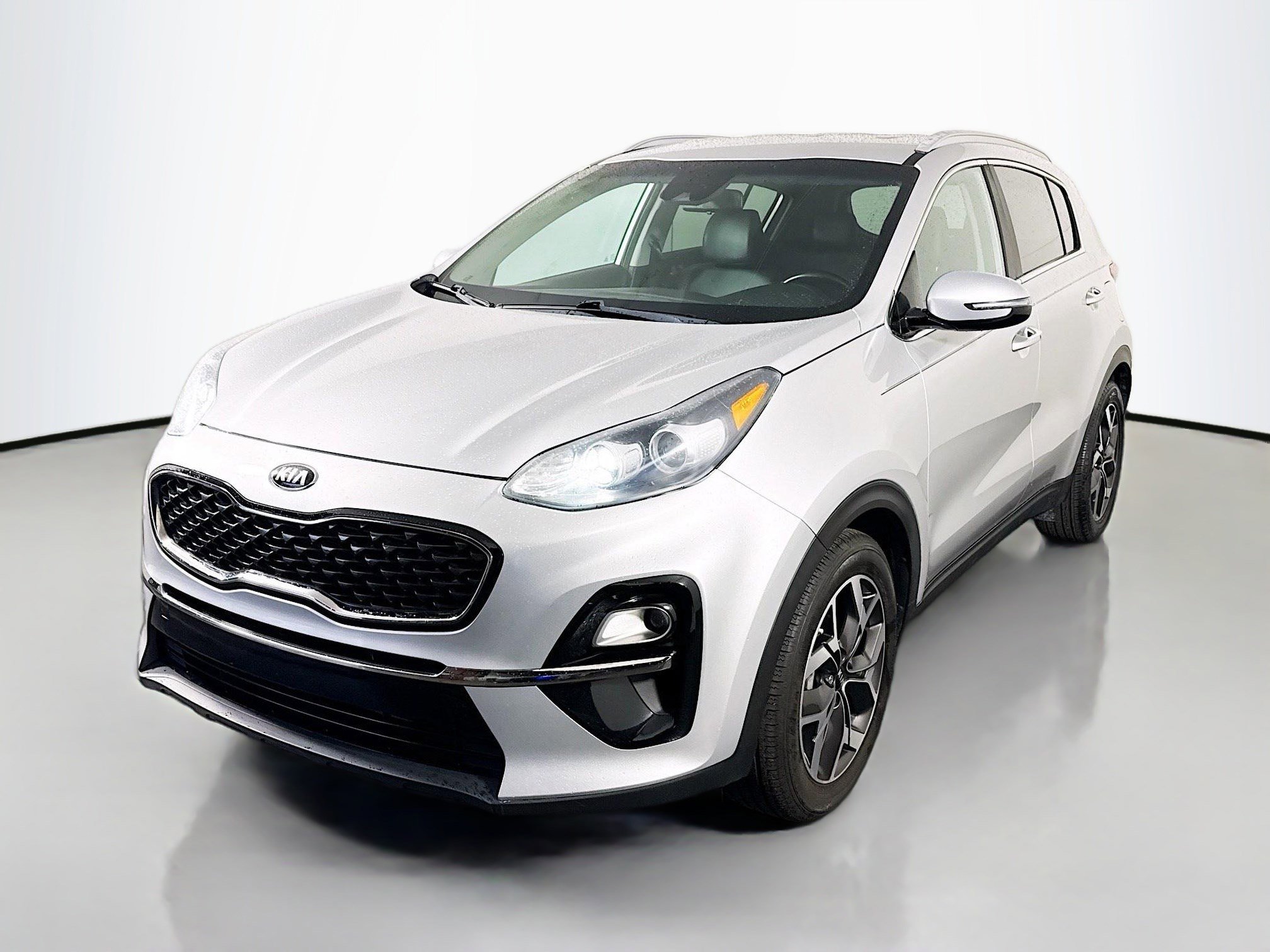 Used 2020 Kia Sportage EX image 4