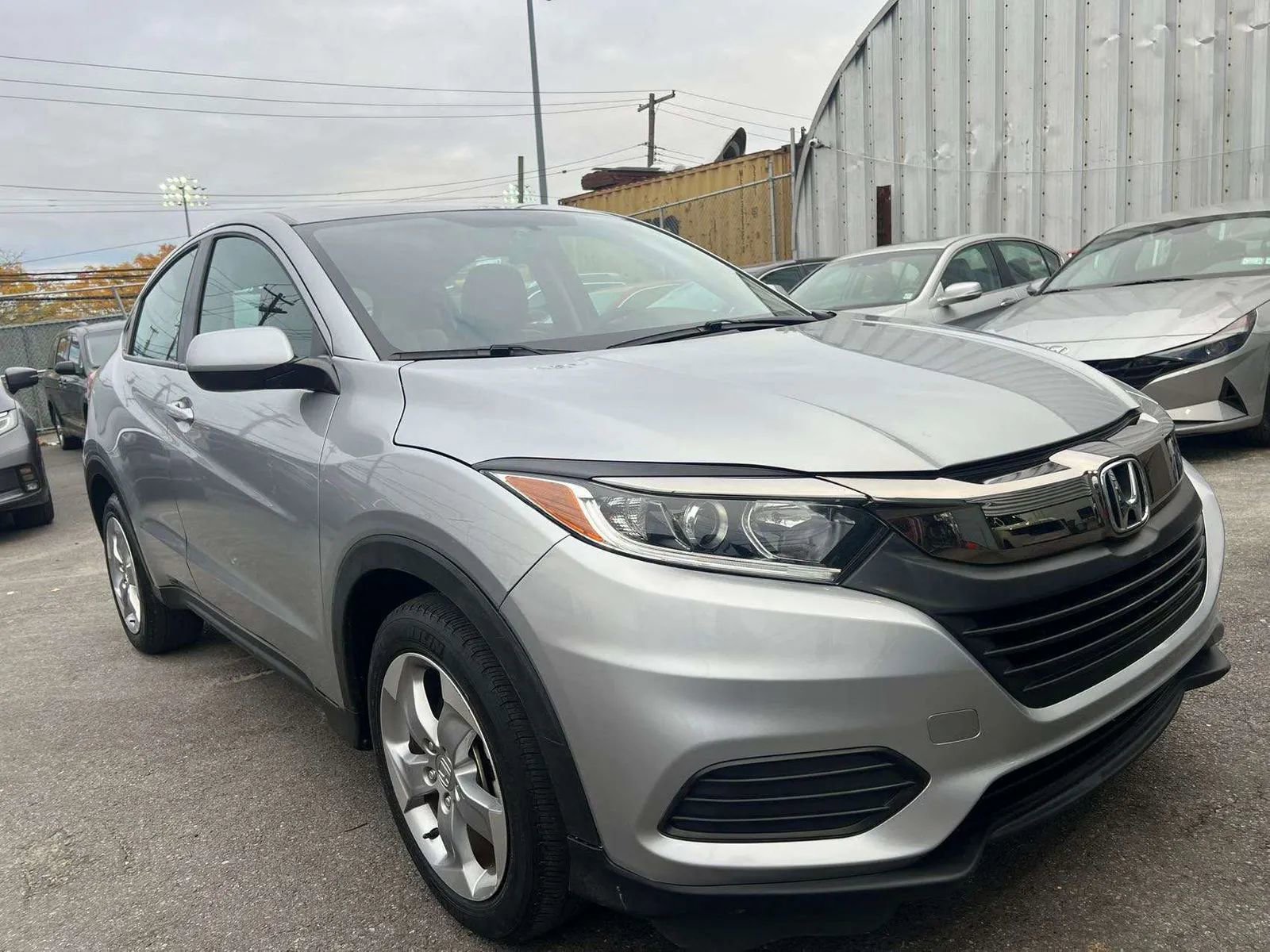 Used 2019 Honda HR-V LX image 3